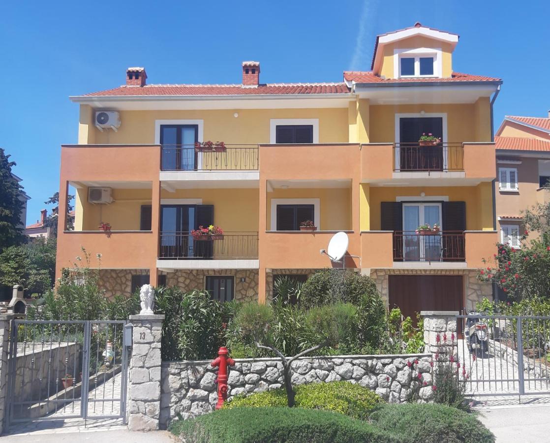 Apartmani Ana Cres Exterior foto